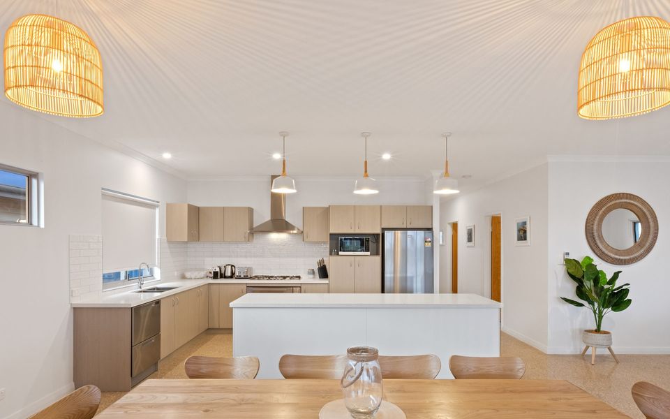 4 Corella Court – Pool and Jetty (12m max)