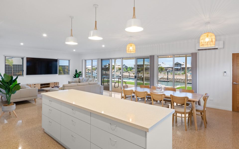 4 Corella Court – Pool and Jetty (12m max)