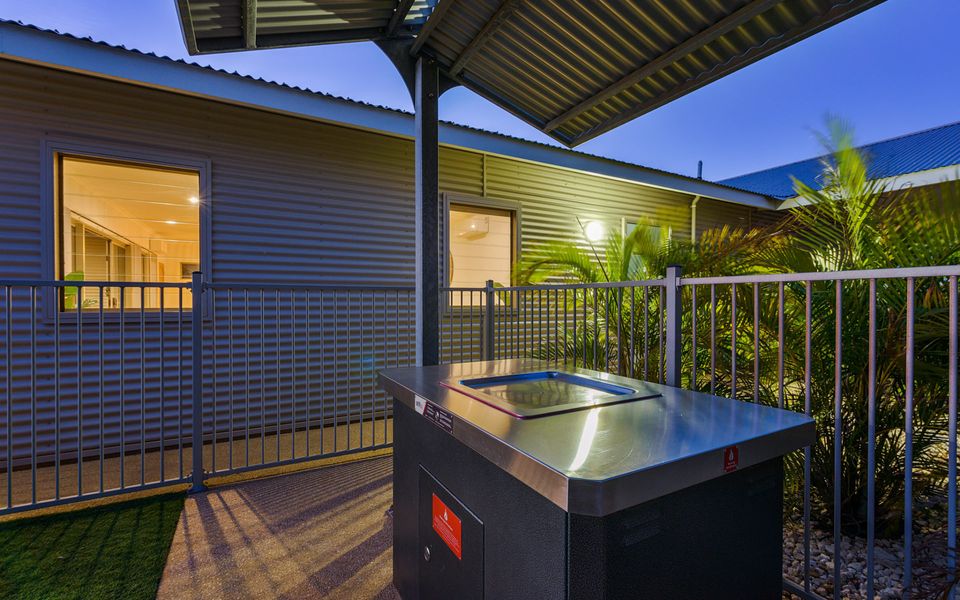 4 Corella Court – Pool and Jetty (12m max)