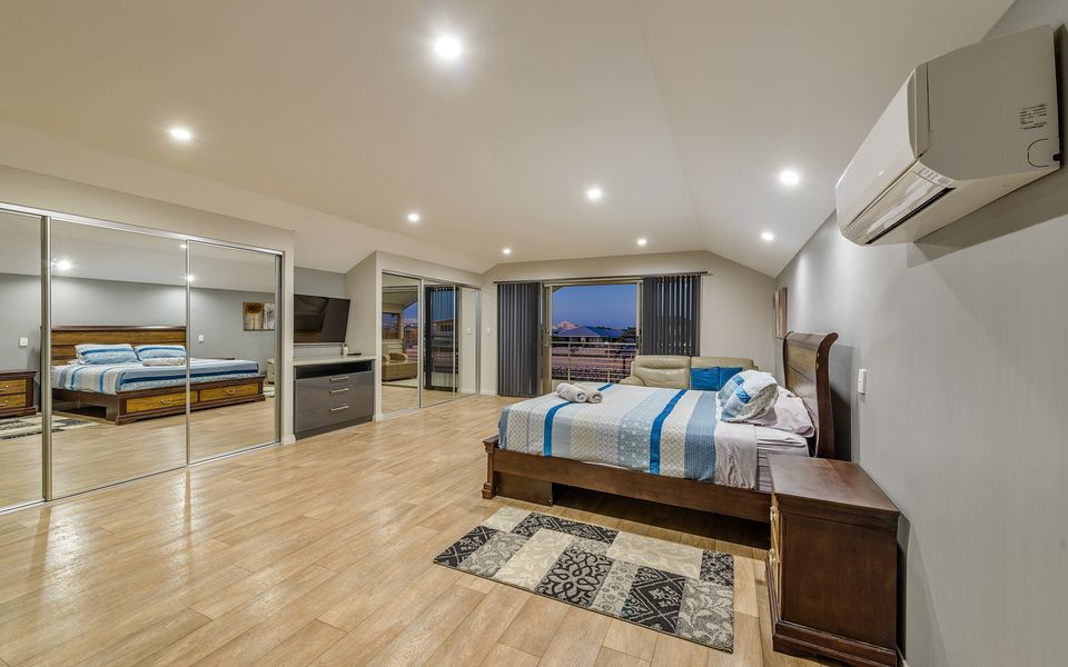 5 Kestrel Place – Pool and Jetty (Max 9m)