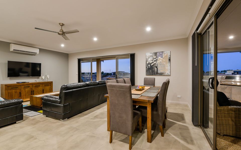 5 Kestrel Place – Pool and Jetty (Max 9m)