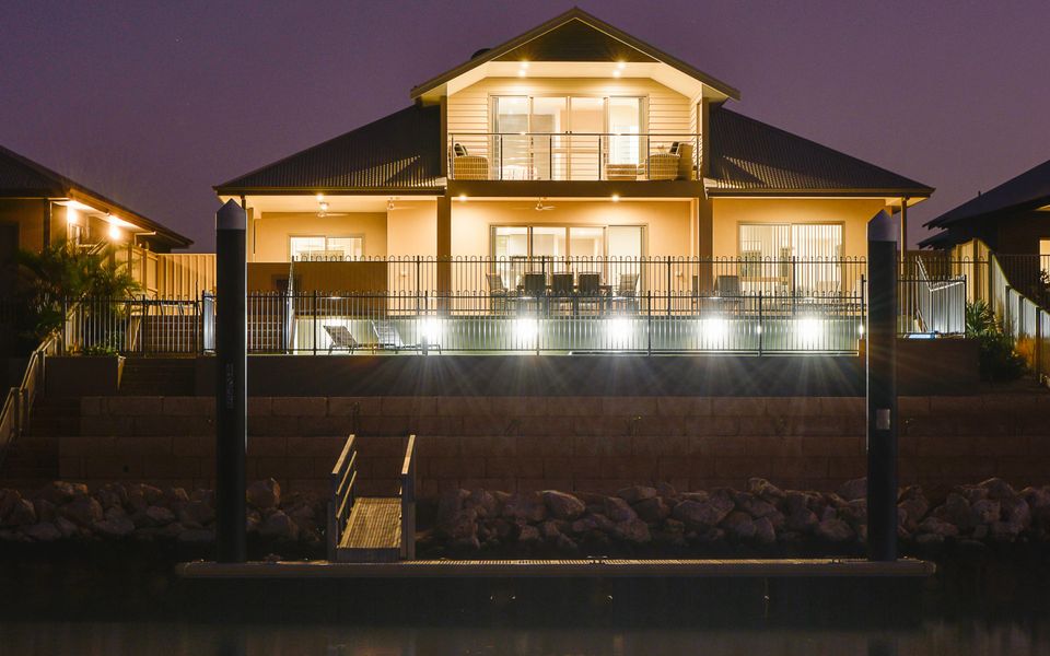 5 Kestrel Place – Pool and Jetty (Max 9m)