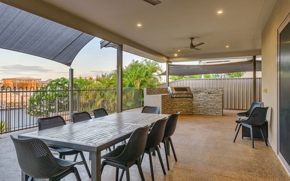 7 Kestrel Place – Pool and Jetty (Max 9m)