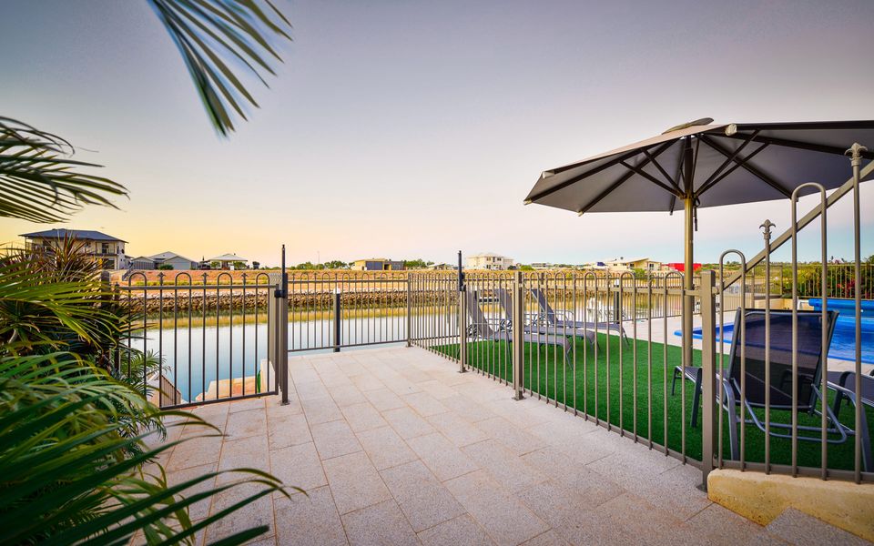 7 Kestrel Place – Pool and Jetty (Max 9m)