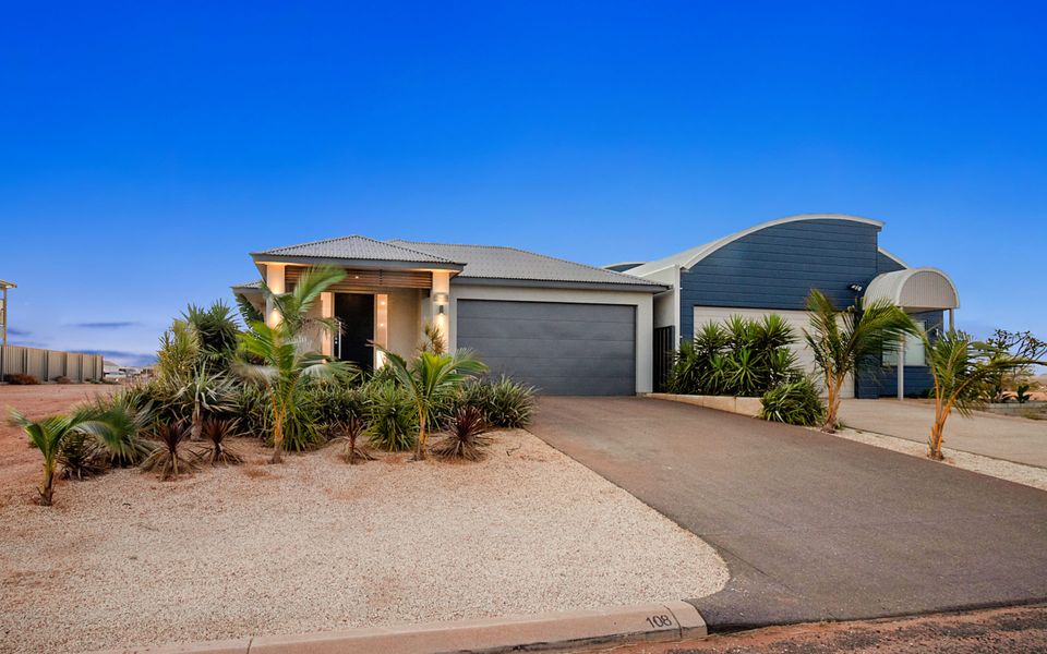 108 Madaffari Drive – 4 Person Spa