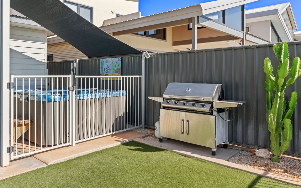 108 Madaffari Drive – 4 Person Spa