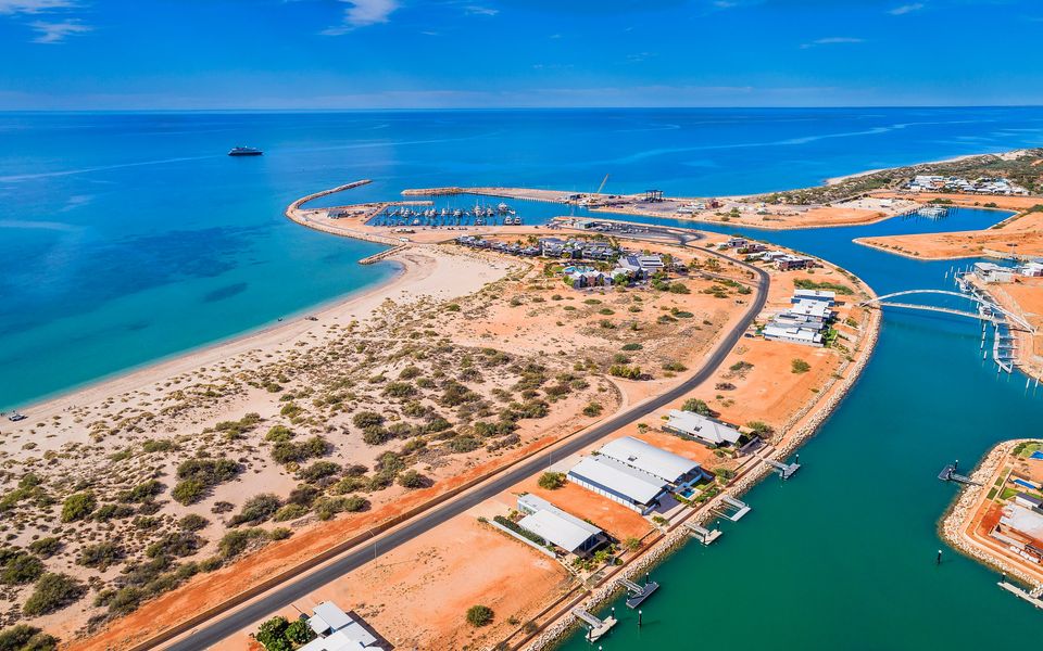 78 Madaffari Drive – Covered Pool and Jetty (Max 15m)