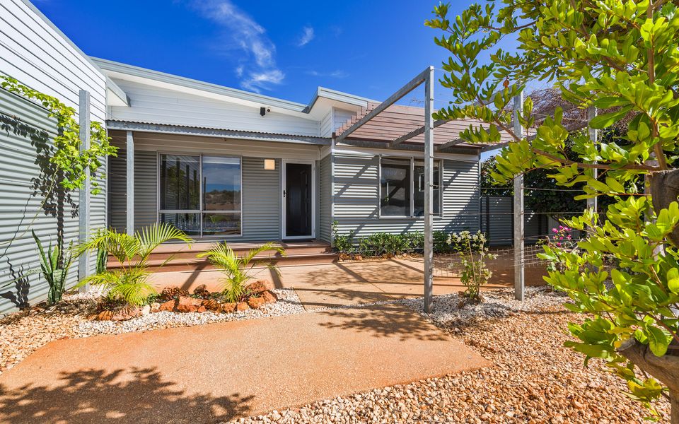 78 Madaffari Drive – Covered Pool and Jetty (Max 15m)