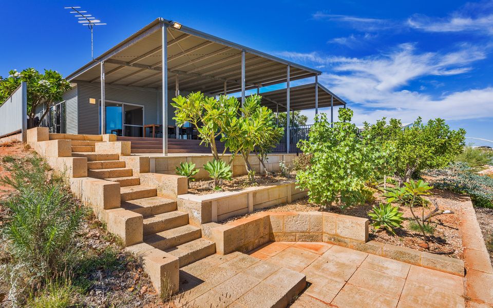 78 Madaffari Drive – Covered Pool and Jetty (Max 15m)