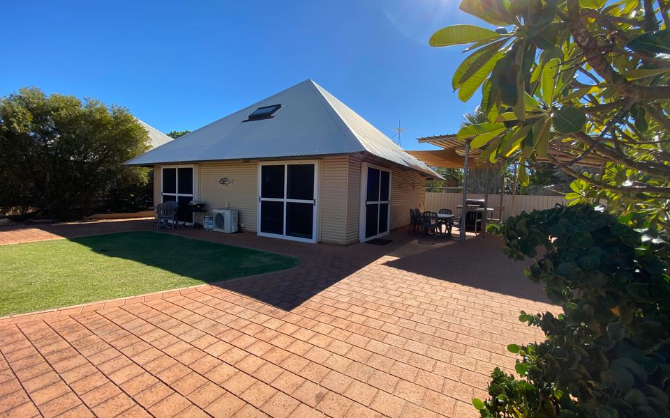 Osprey Holiday Village Unit 103/2 Bedroom