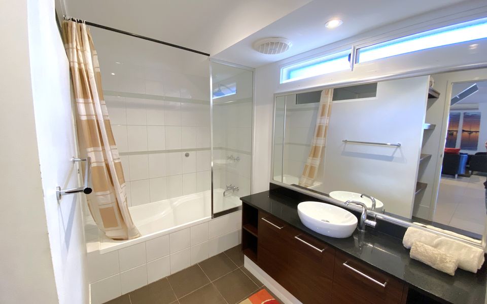 Osprey Holiday Village Unit 103/2 Bedroom