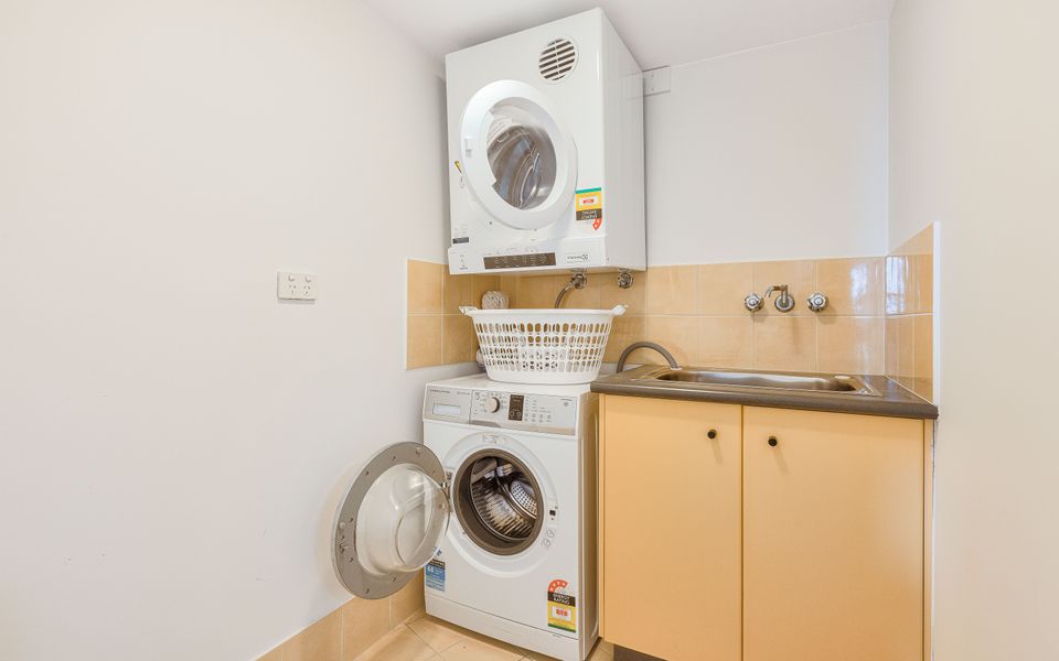 Rainbow Place Unit 5