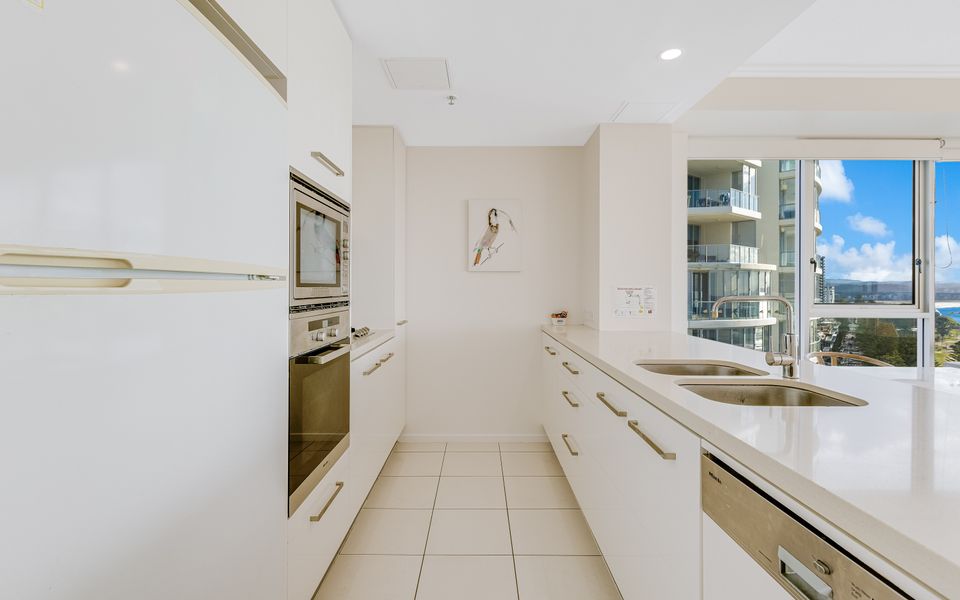 Reflections On The Sea Unit 1501a