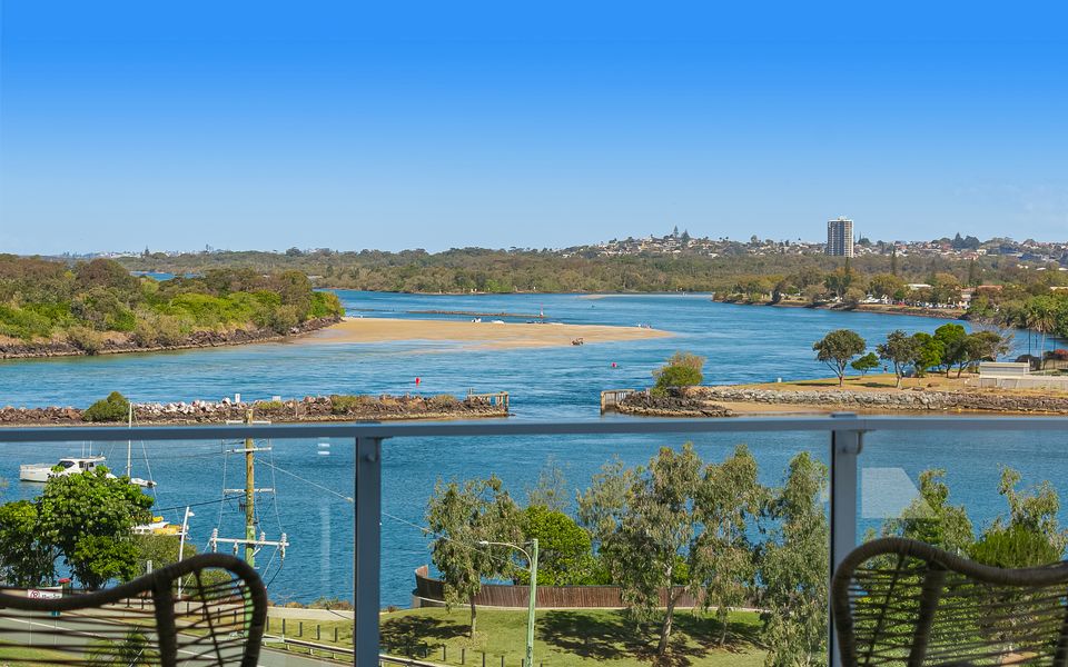 Nielsen on the Park Unit 6