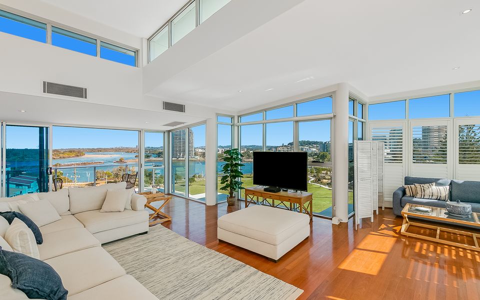 Nielsen on the Park Unit 6