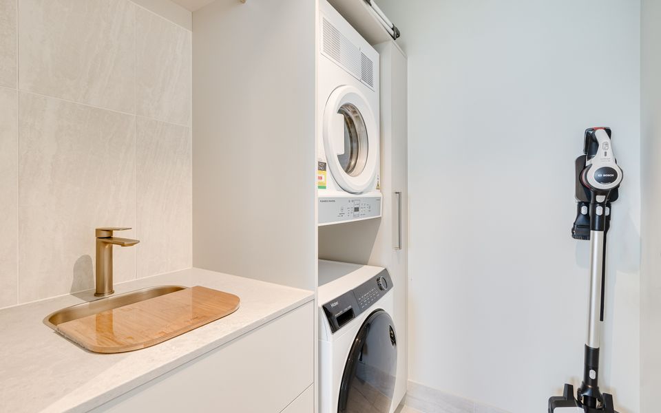 Miles at Kirra Beach Unit 907