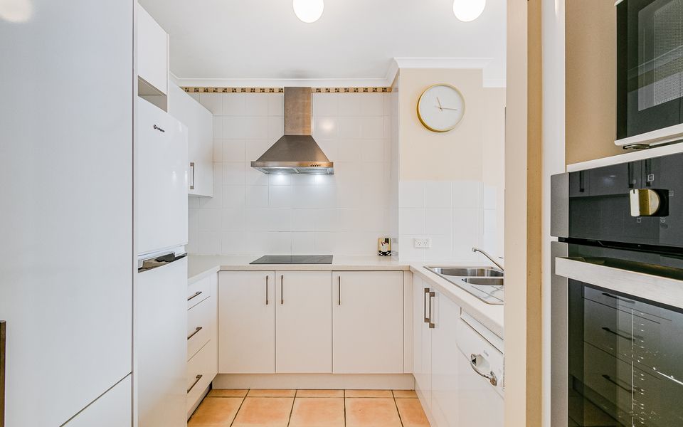 Bay Apartments Unit 35