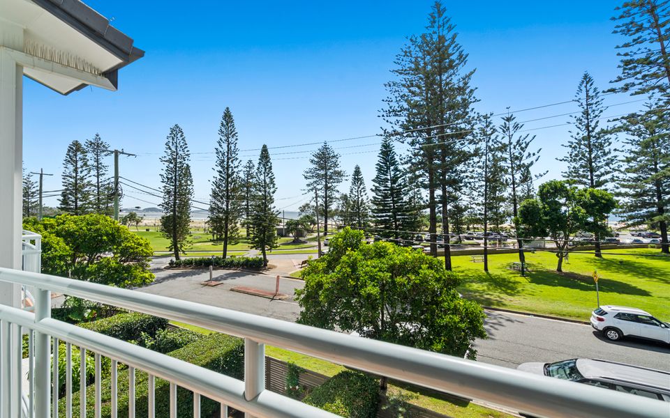 Kirra On The Beach Apartments Unit 304