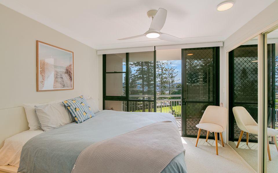Kirra On The Beach Apartments Unit 304