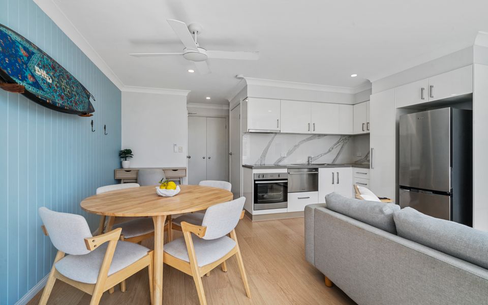 Kirra On The Beach Apartments Unit 304