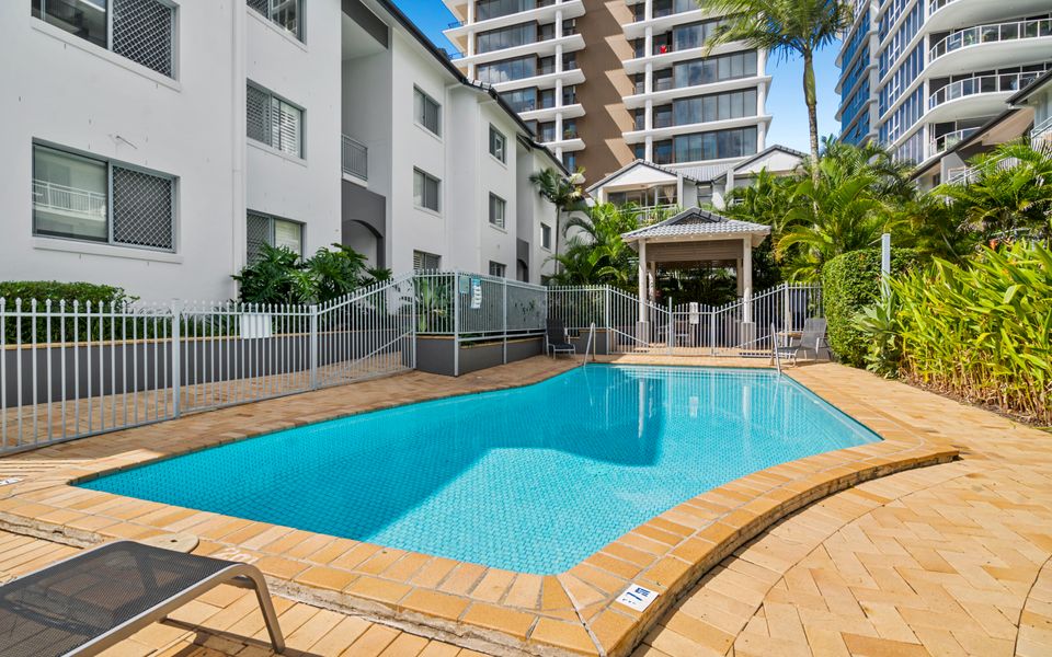 Kirra On The Beach Apartments Unit 304