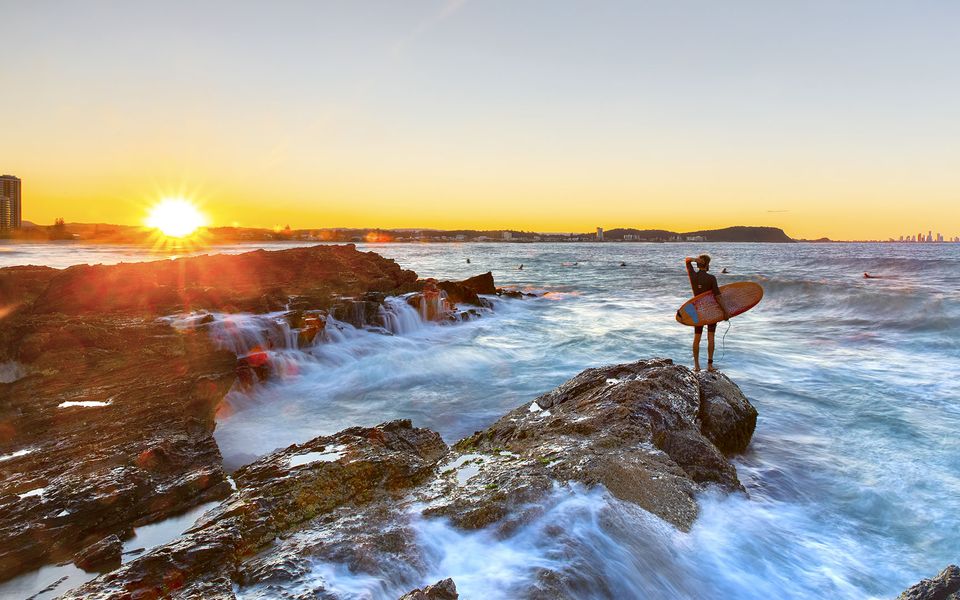 Luxurious Beachside Oasis with Ocean Views
