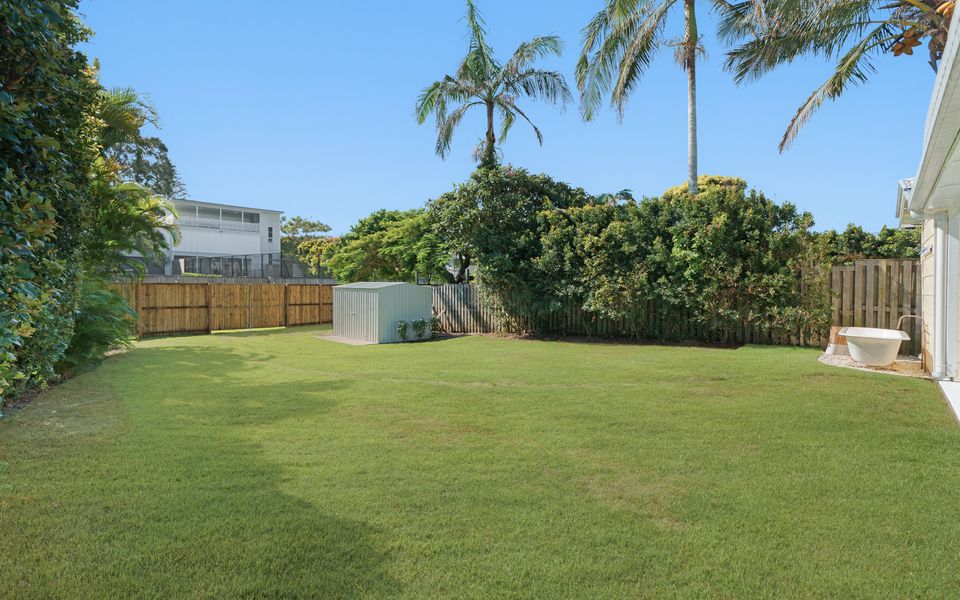 Sundaze at Fingal Heads