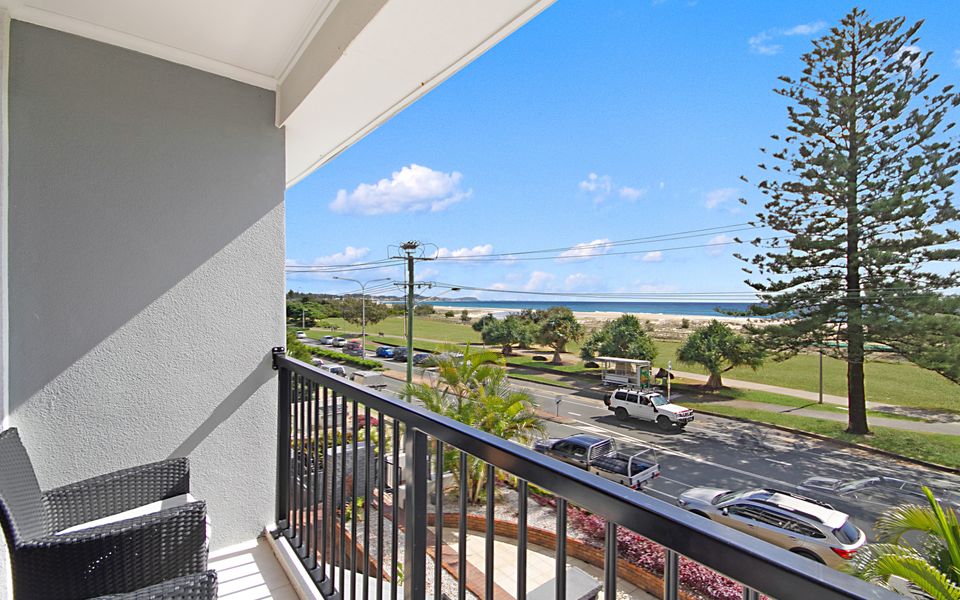 Kirra Vista Apartments Unit 18