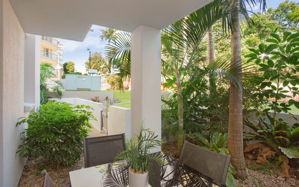 Bay Apartments Unit 10