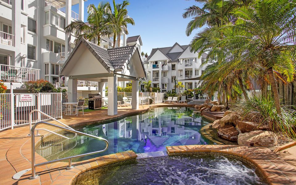 Bay Apartments Unit 10