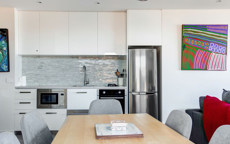 Kitchen / Dining Area