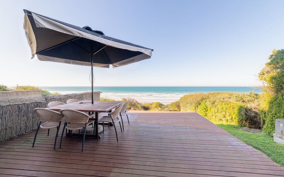 Bayview Beachfront Apartment