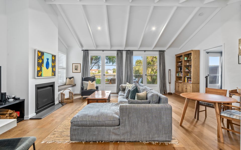 Moyne River View House