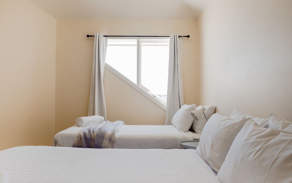 Sandy Nook – 2/192B Griffiths Street