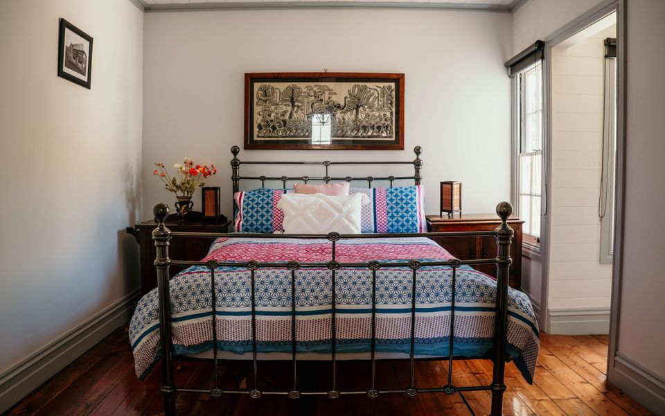 Candle Stick on Bank