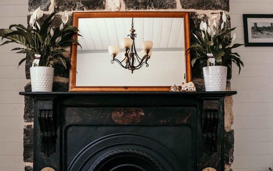 Candle Stick on Bank