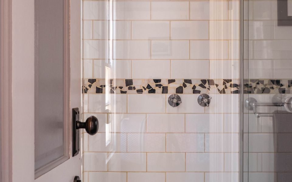 Candle Stick on Bank