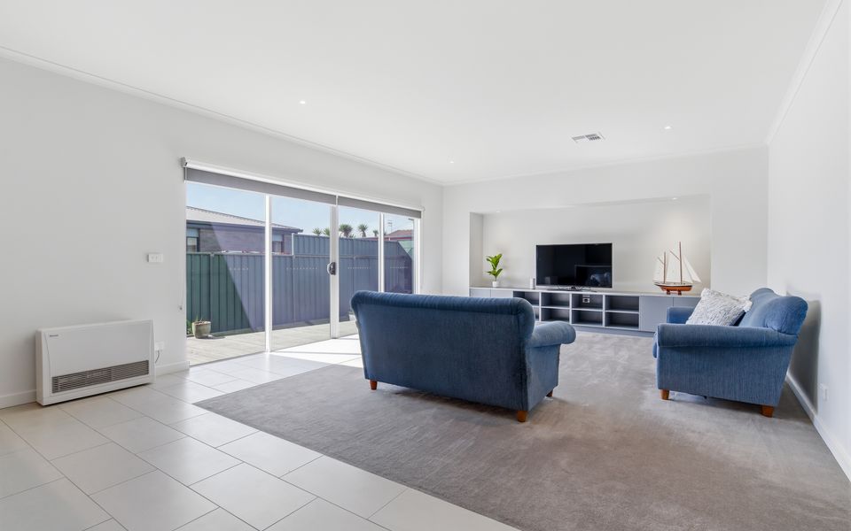 11 Singleton Street
