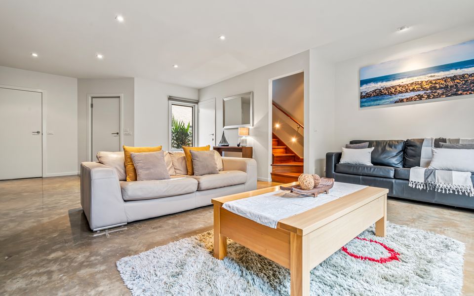 King Tide APARTMENT – 55 Philip