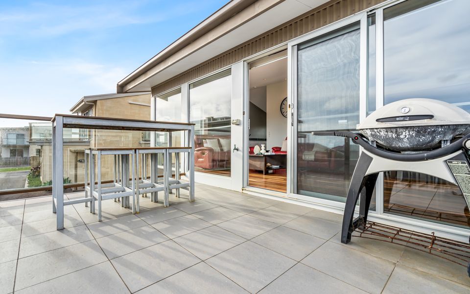 King Tide APARTMENT – 55 Philip