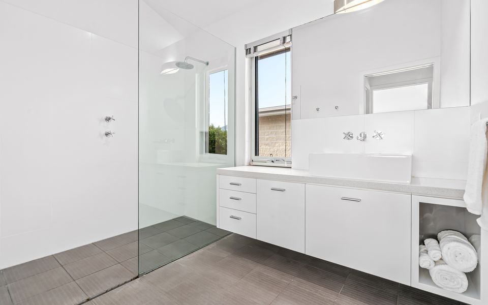 King Tide APARTMENT – 55 Philip