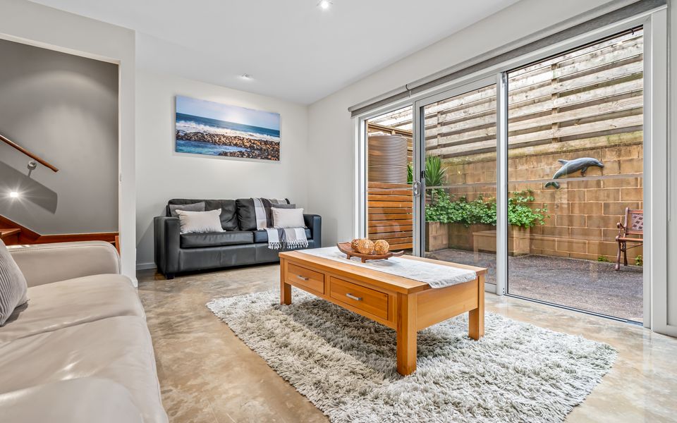 King Tide PENTHOUSE – 55 Philip