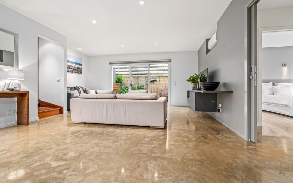 King Tide PENTHOUSE – 55 Philip