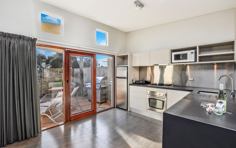 Hearns Beachside Villa 3