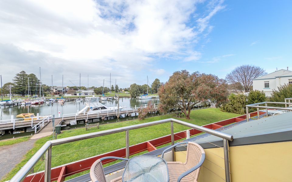 Outdoor Balcony - Bedroom 2