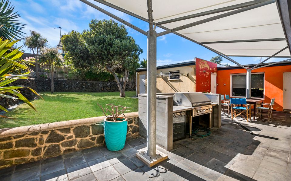 Rear Outdoor Entertaining Area