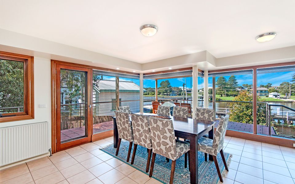 Shearwater Riverview Apartment