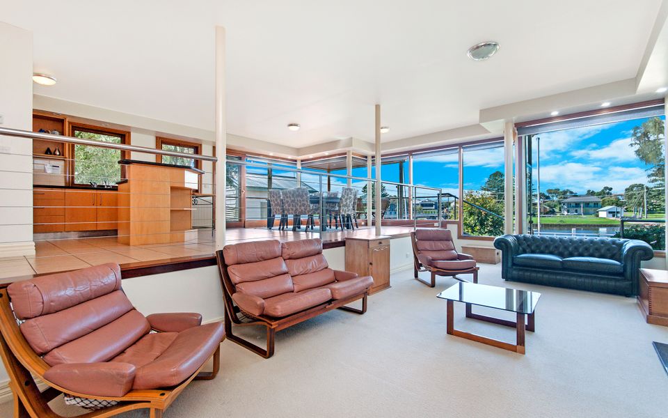 Shearwater Riverview Apartment