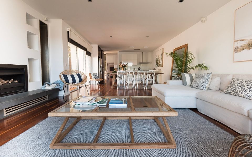 Spinnakers Waterfront