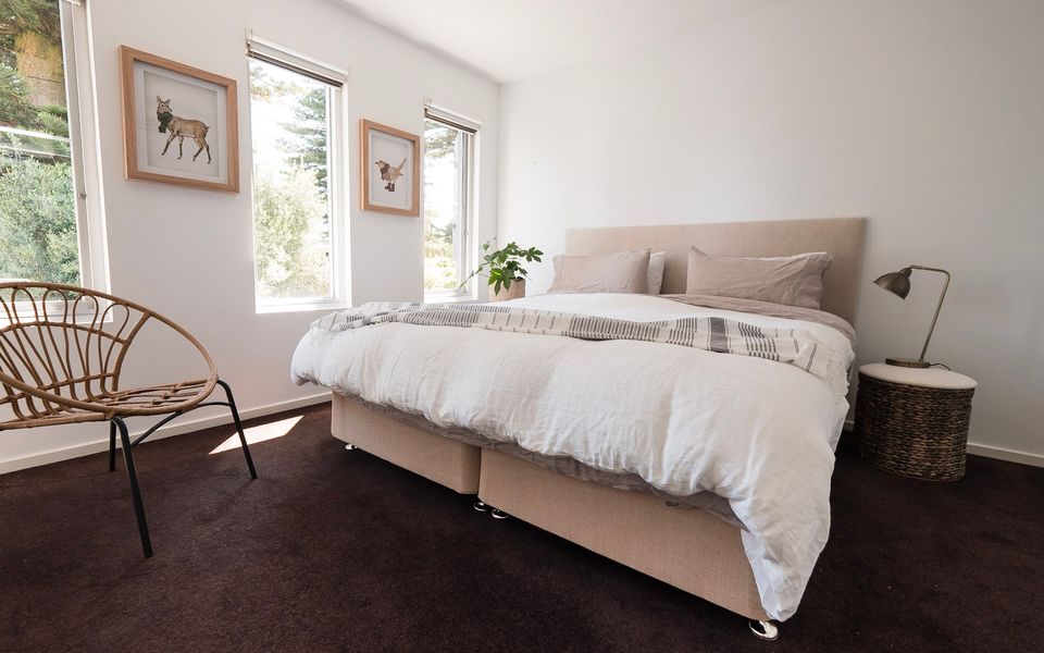 Spinnakers Waterfront